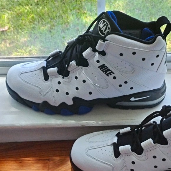 Trying to start a shoe buisness - Picture 1 of 4